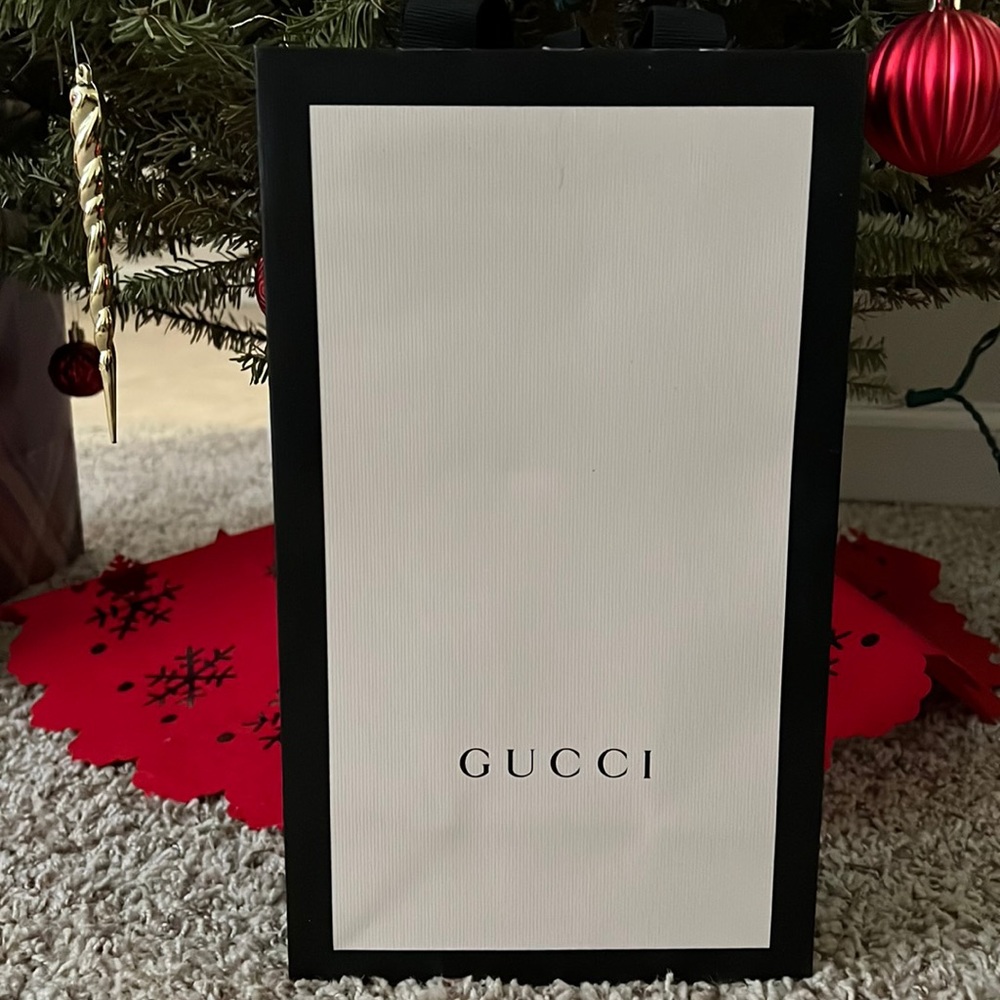 Gucci gift bag for mens wallet